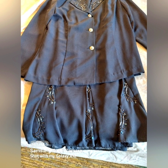 Tally Taylor Navy Blue Two-Piece Suit - Picture 3 of 16